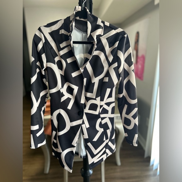Jackets & Blazers - Printed Blazer